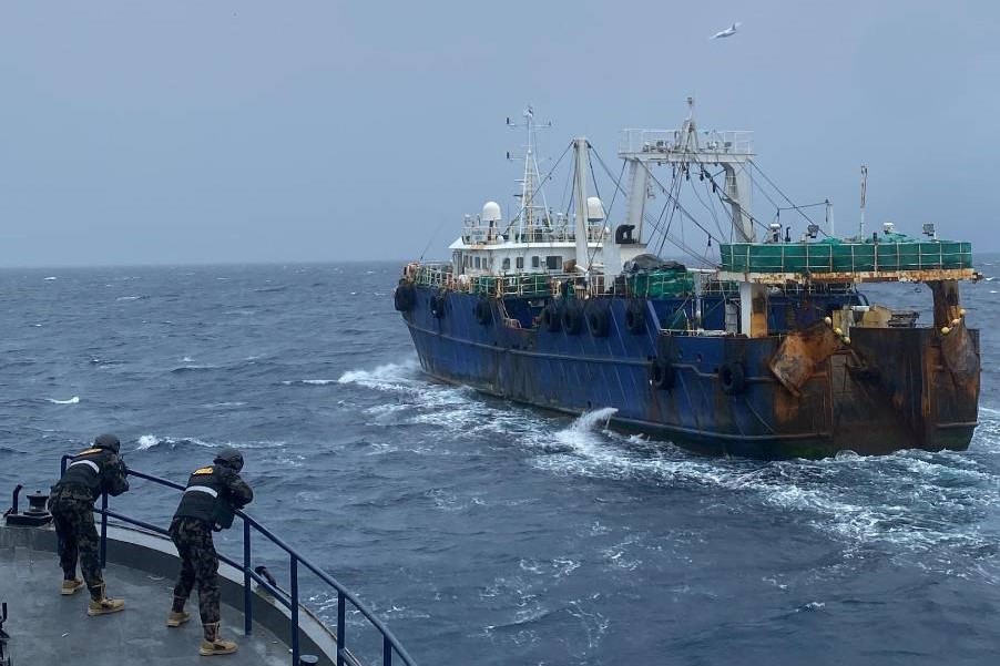 Tidak Sepenuhnya Bebas, Kapal Perikanan di Laut Lepas diawasi melalui Skema High Seas Boarding and Inspection